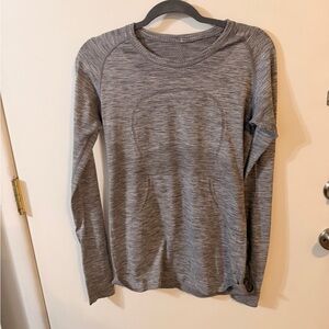 lululemon athletica Gray Long Sleeve Tee
